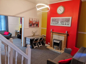 The Superhost - 4 BR House
